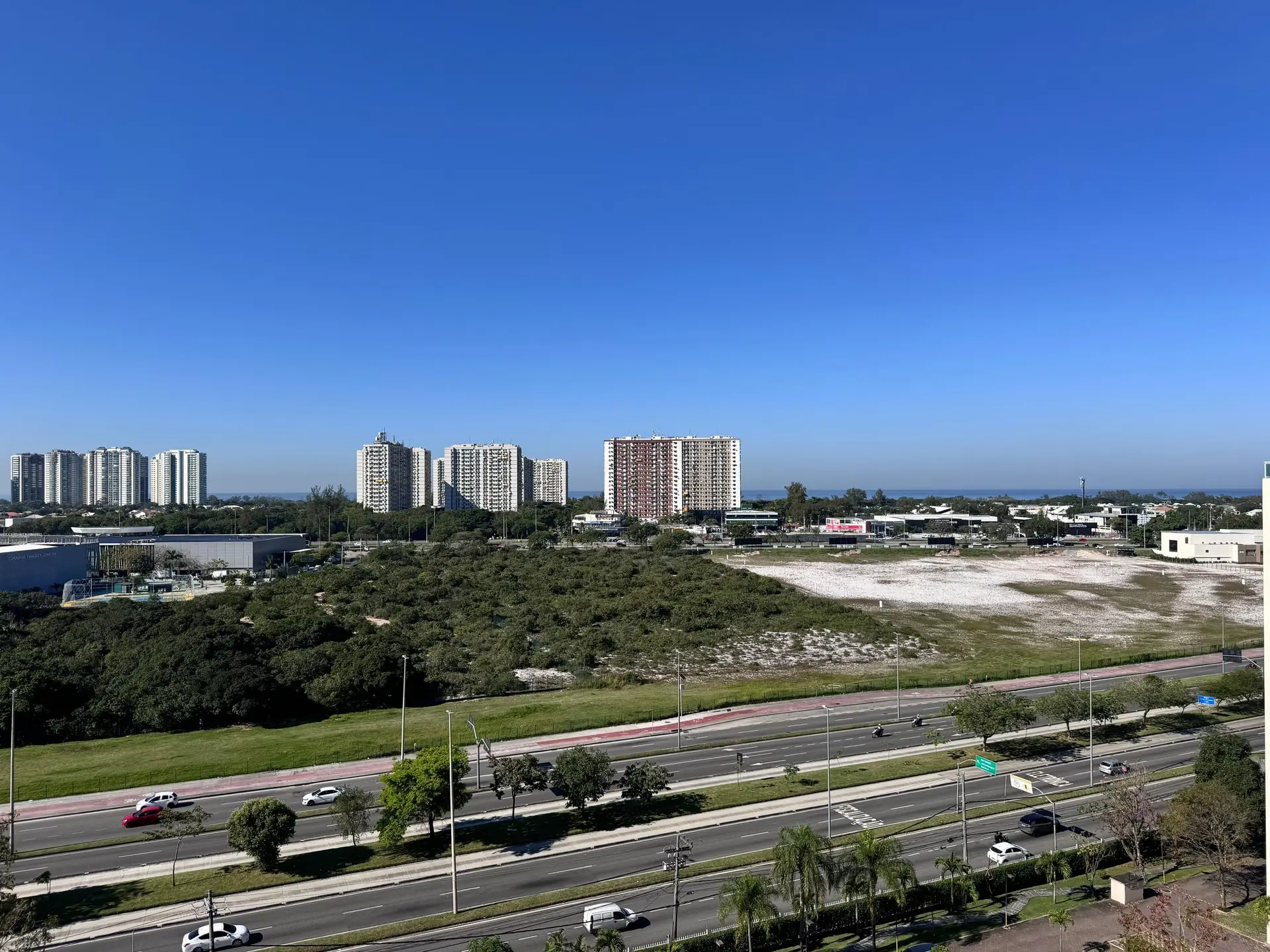 Apartamento para aluguel com 2 quartos, varanda e 2 vagas — photo 2