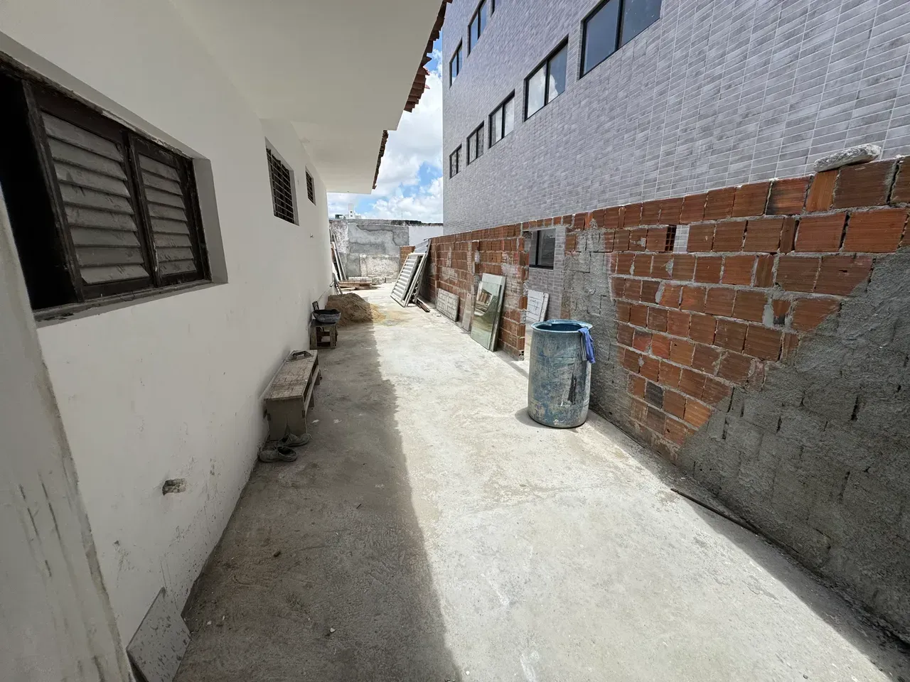 Рабочее место и 5 спален: дом 200 м² — photo 8