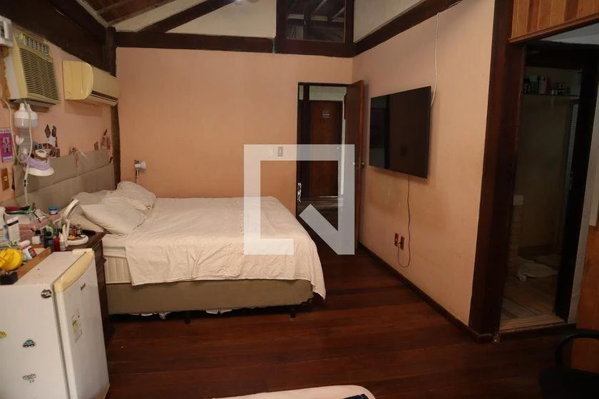 Furnished 500 m² house with 3 bedrooms and an open kitchen — photo 46