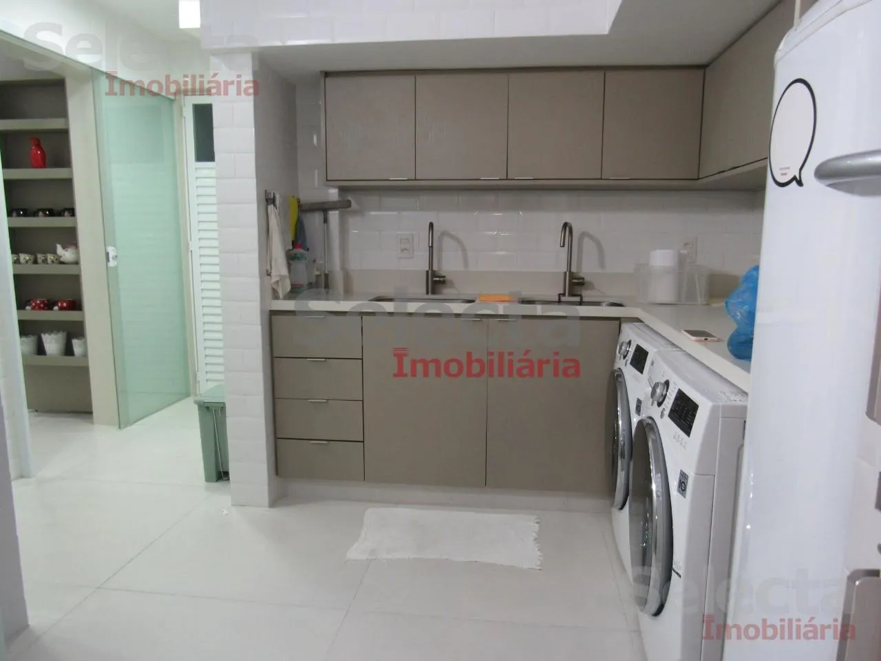 Apartment with 3 bedrooms and a closed kitchen — photo 34