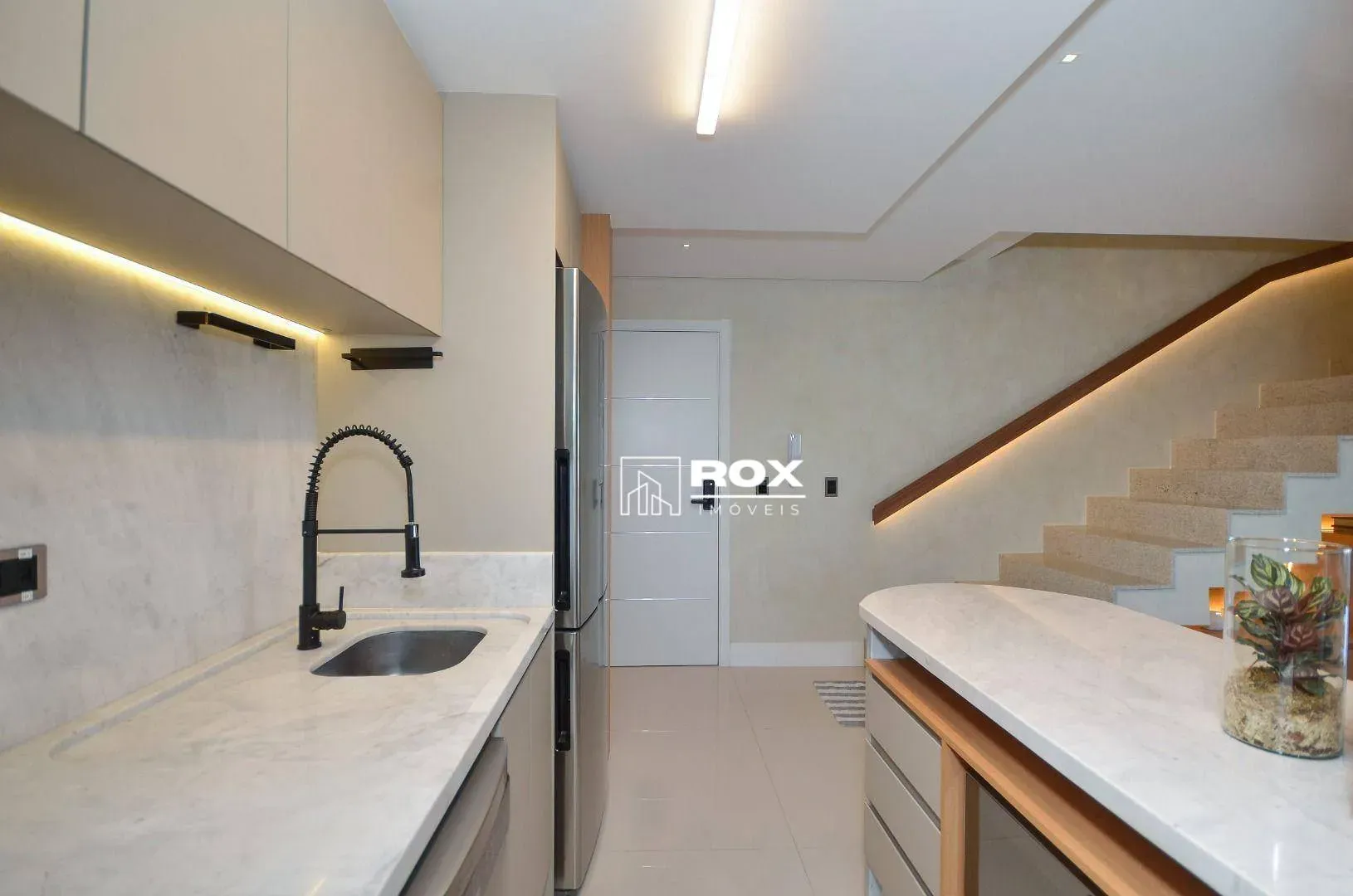 Furnished apartment with 3 bedrooms and private BBQ — photo 8