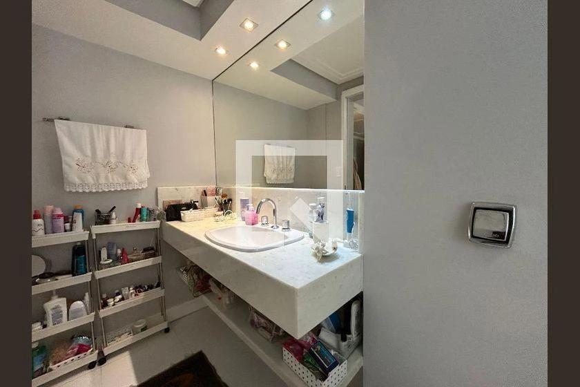 Apartamento de 2 dormitorios con balcón y 3 baños — photo 18