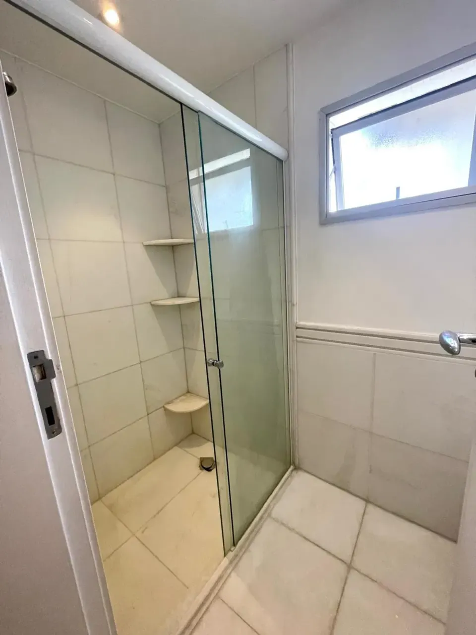 195 m² apartment with 3 bedrooms and glassed balcony — photo 16