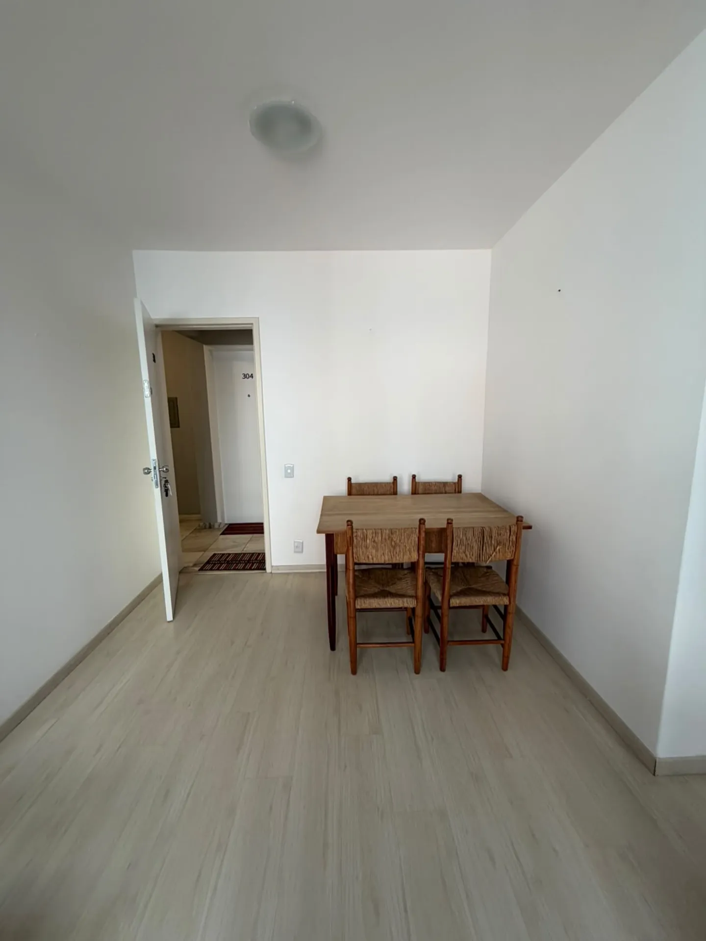 Деревянный пол или ламинат и 1 спальня: квартира 41 м² — photo 6