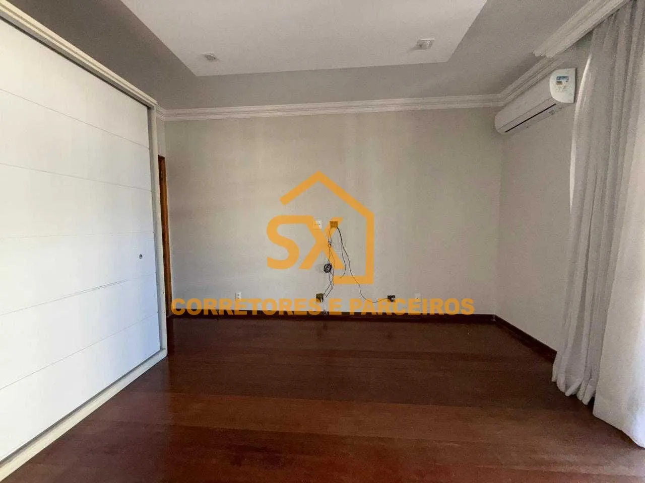 Apartment with 4 en-suite bedrooms and 210 m² gas kitchen — photo 12