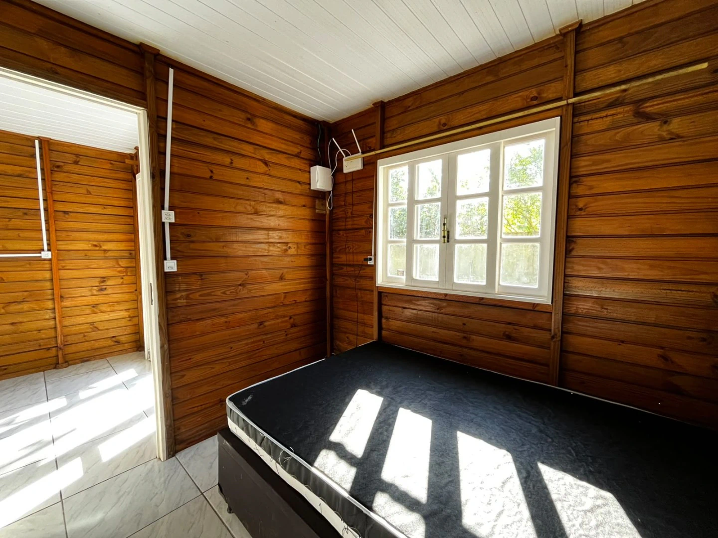 2-bedroom house with a garden — photo 8