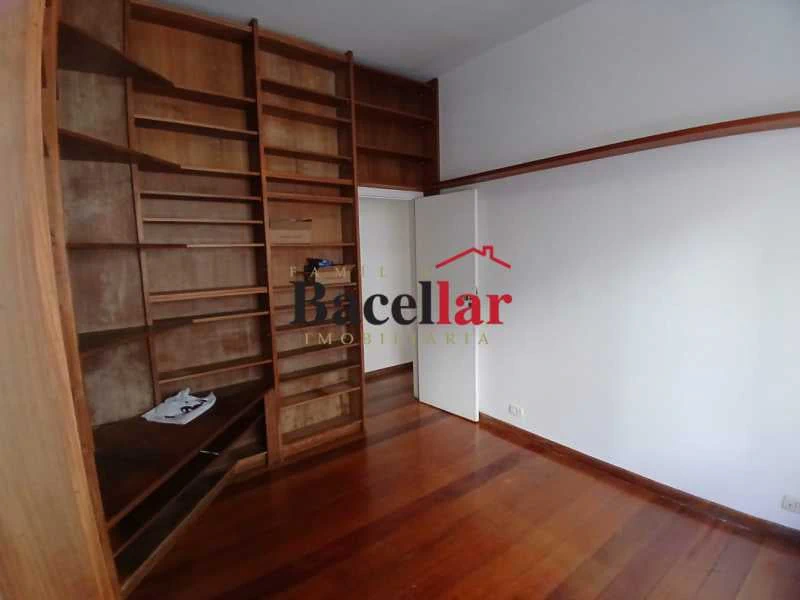 106 m² apartment with 3 bedrooms and 1 parking spot — photo 21
