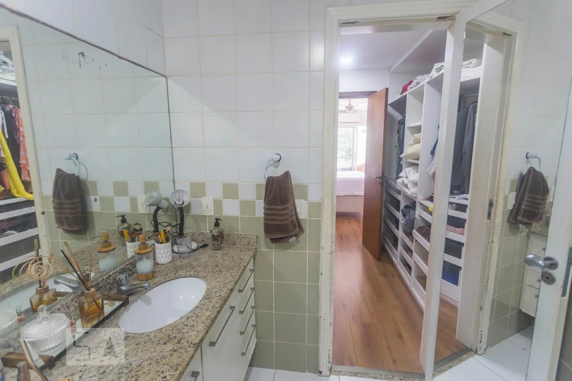 Furnished 680 m² house with 3 bedrooms — photo 30