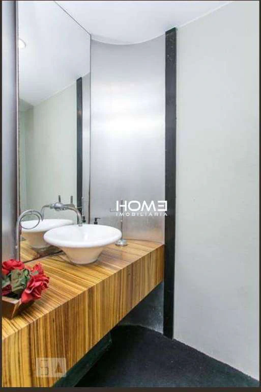 200 m² apartment with 4 bedrooms, 3 en-suite and 2 parking — photo 25