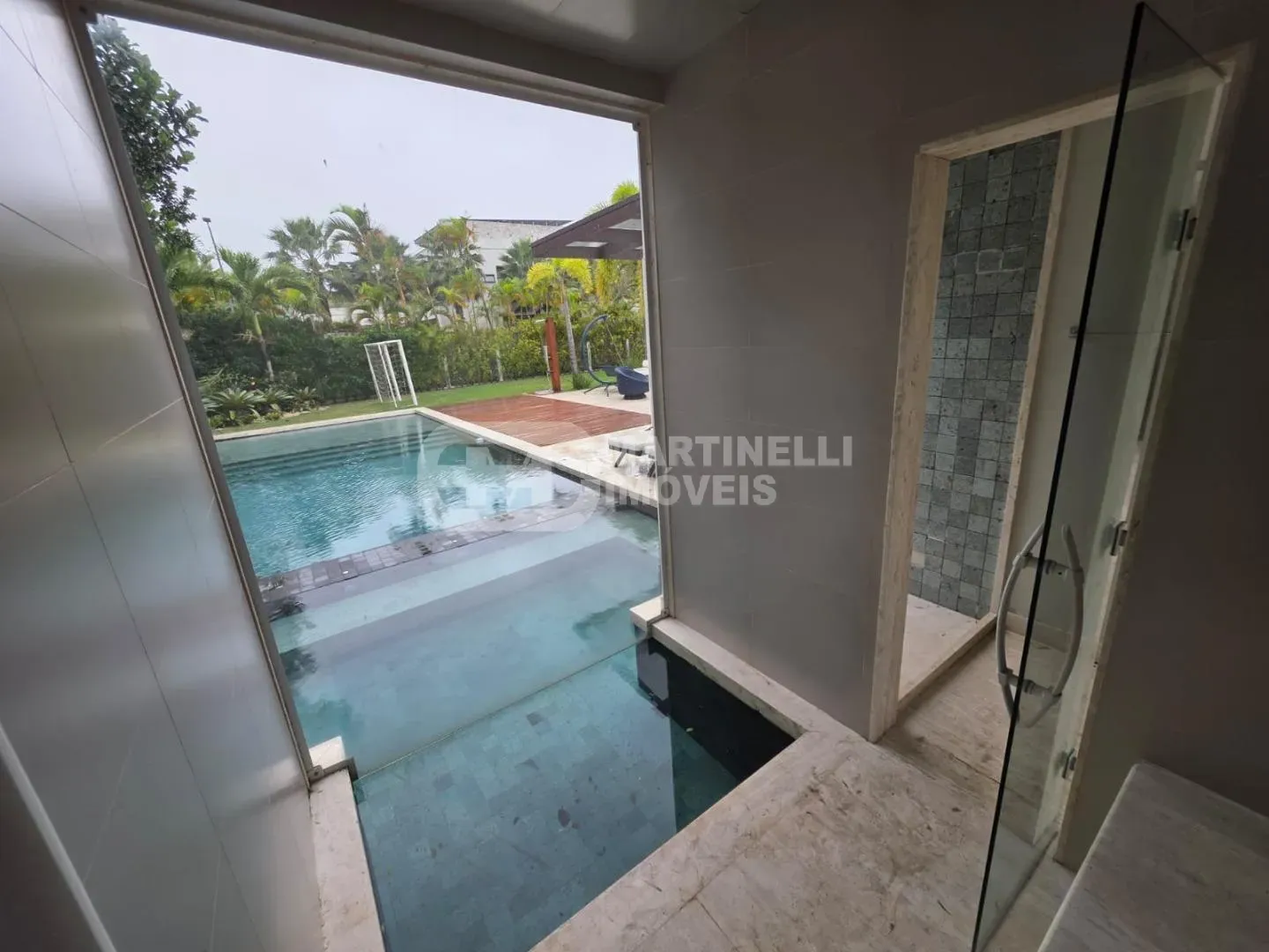 Furnished house with 5 bedrooms and 5 bathrooms — photo 20