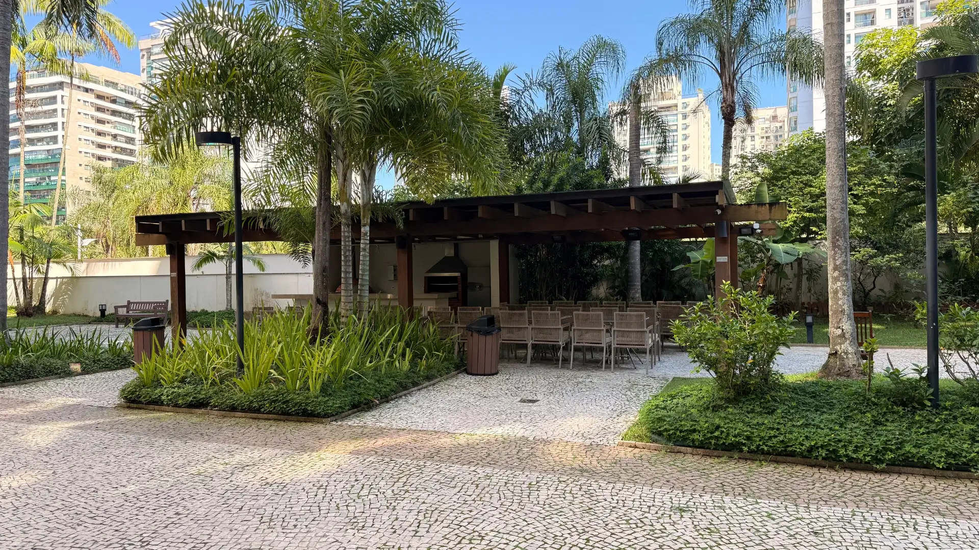 4-bedroom apartment with a gourmet balcony and 160 m² — photo 20