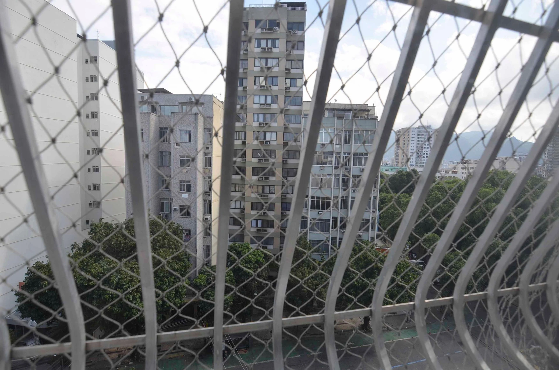 3-bedroom apartment with a park view — photo 13