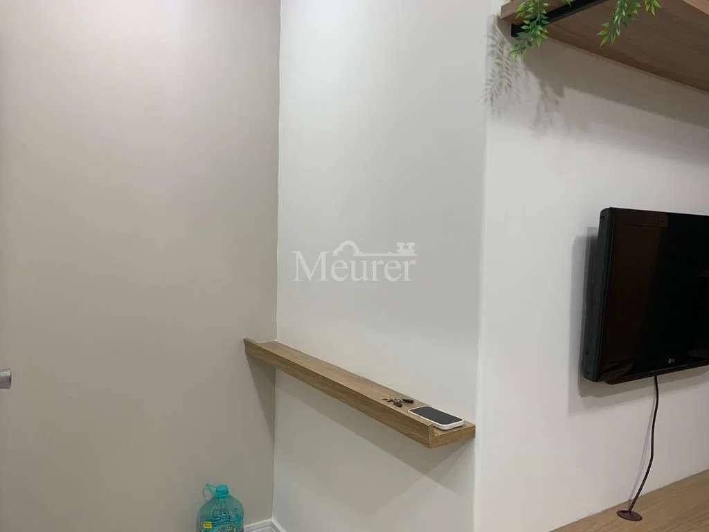 Furnished apartment, 27 m², with wood or laminate floors — photo 18