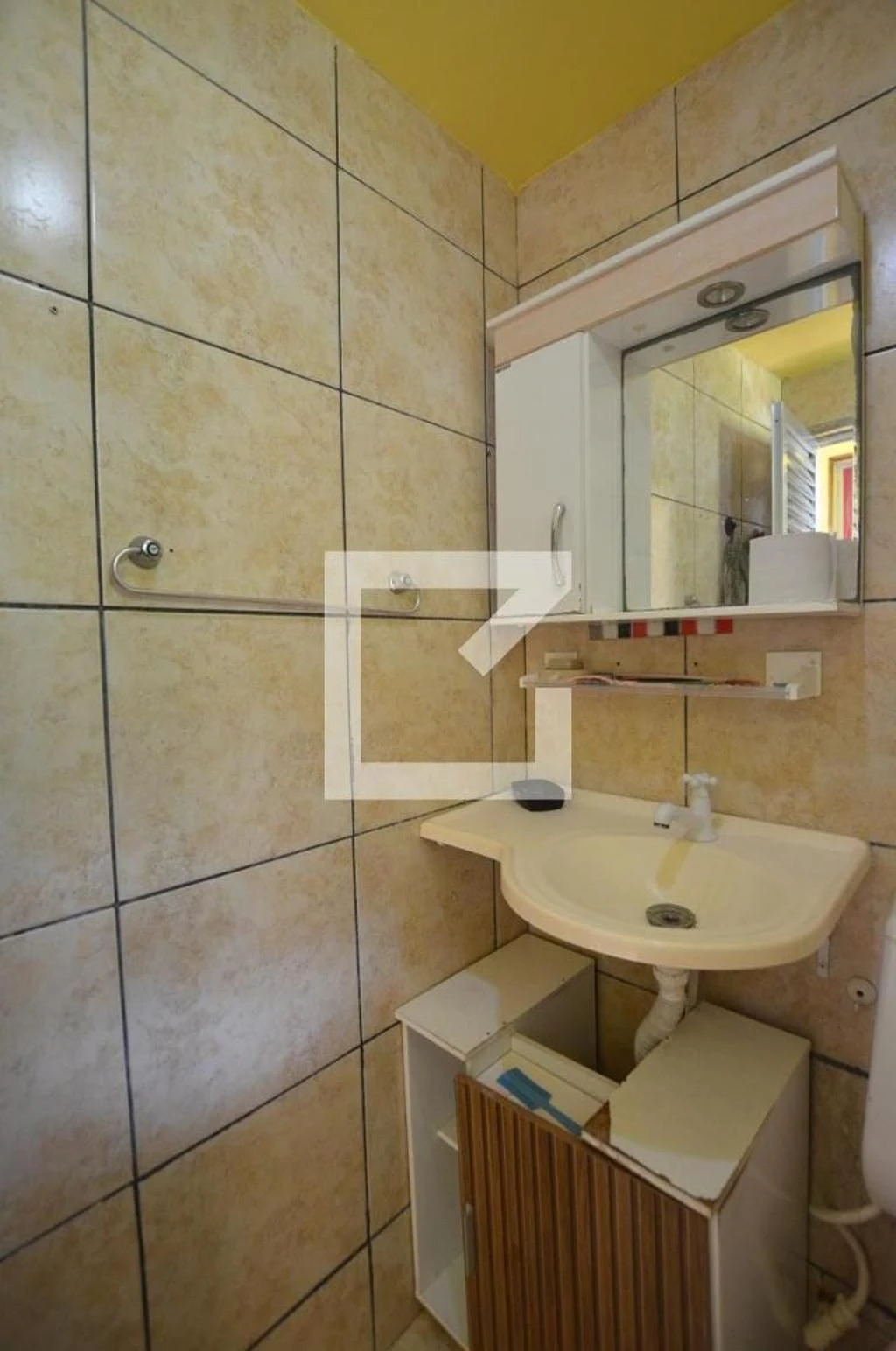 Furnished 2-bedroom apartment with 1 bathroom — photo 31