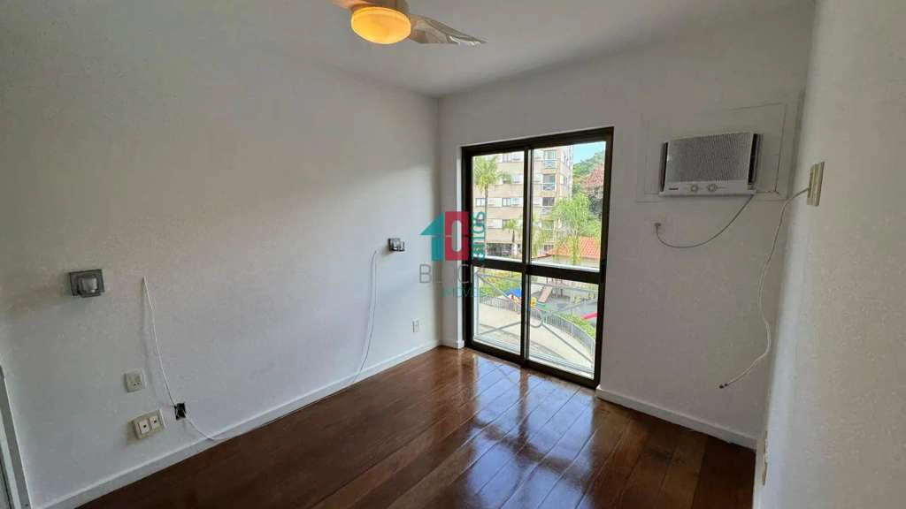 Apartamento de 3 quartos de 107 m² com varanda — photo 15