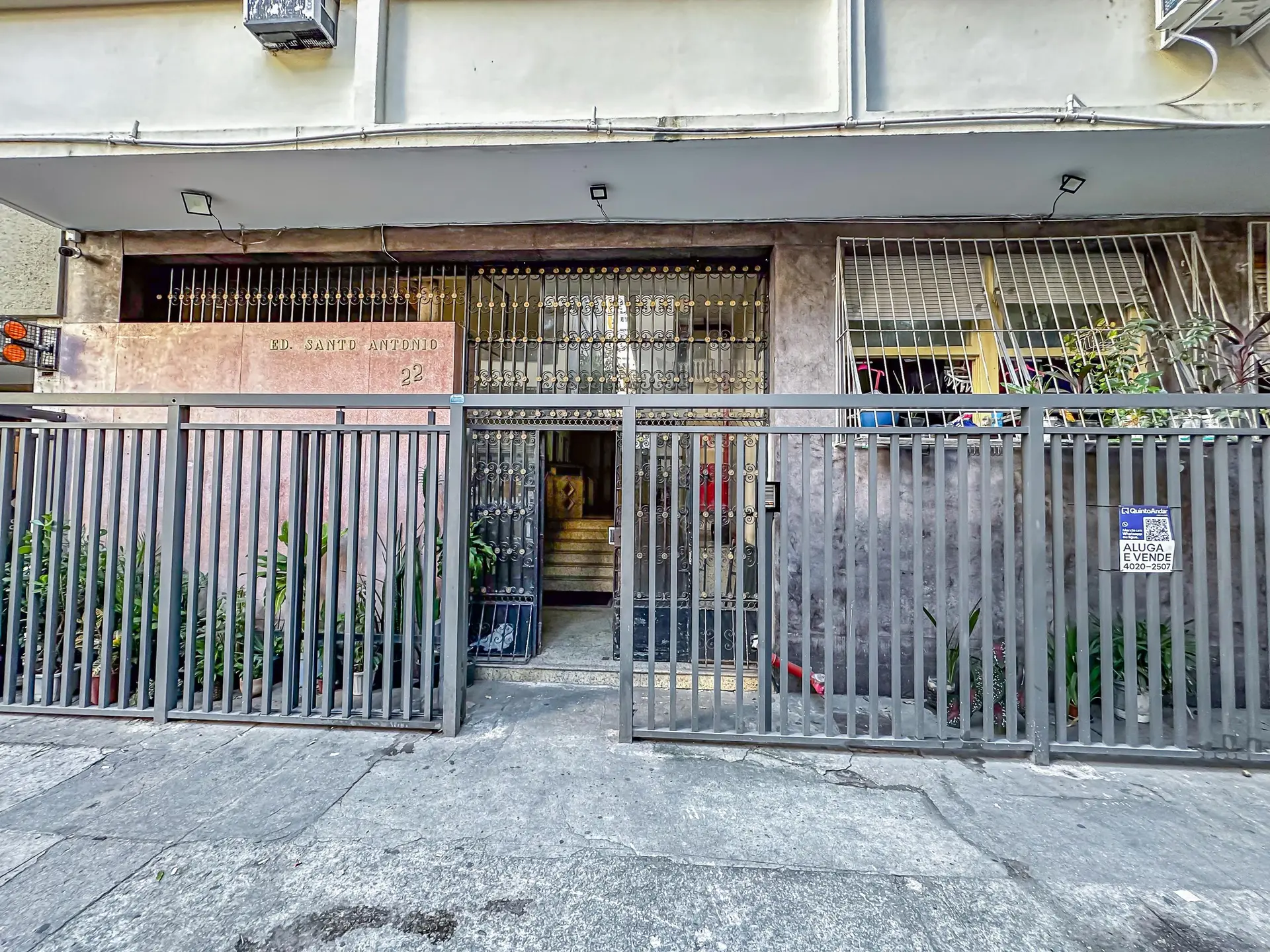 Furnished 1-bedroom apartment with washing machine — photo 32