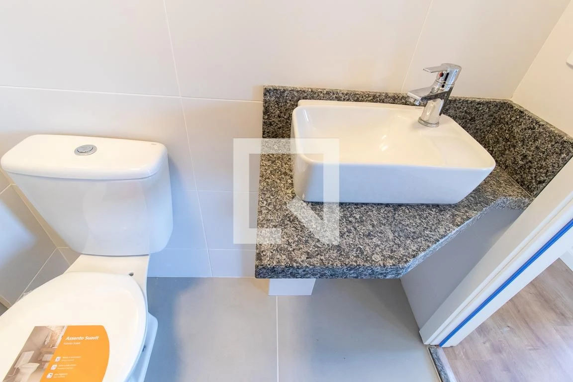 3-bedroom apartment with a park view in Curitiba — photo 29