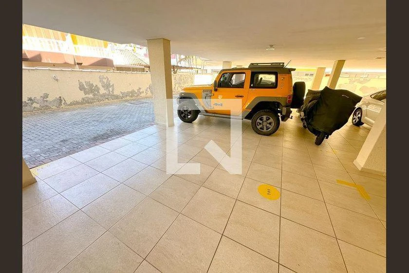Balcony with a grill in a 2-bedroom apartment, 92 m² — photo 49