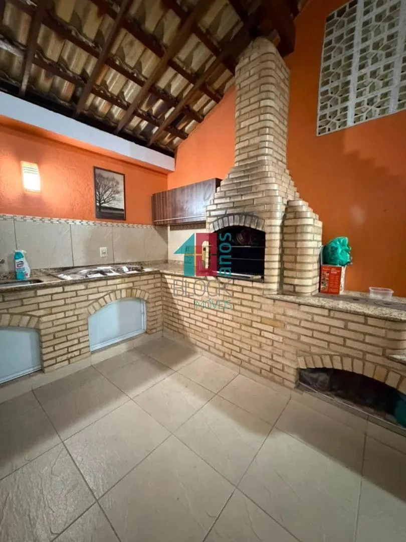 House with shared outdoor pool, 2 bedrooms and 400 m² — photo 16