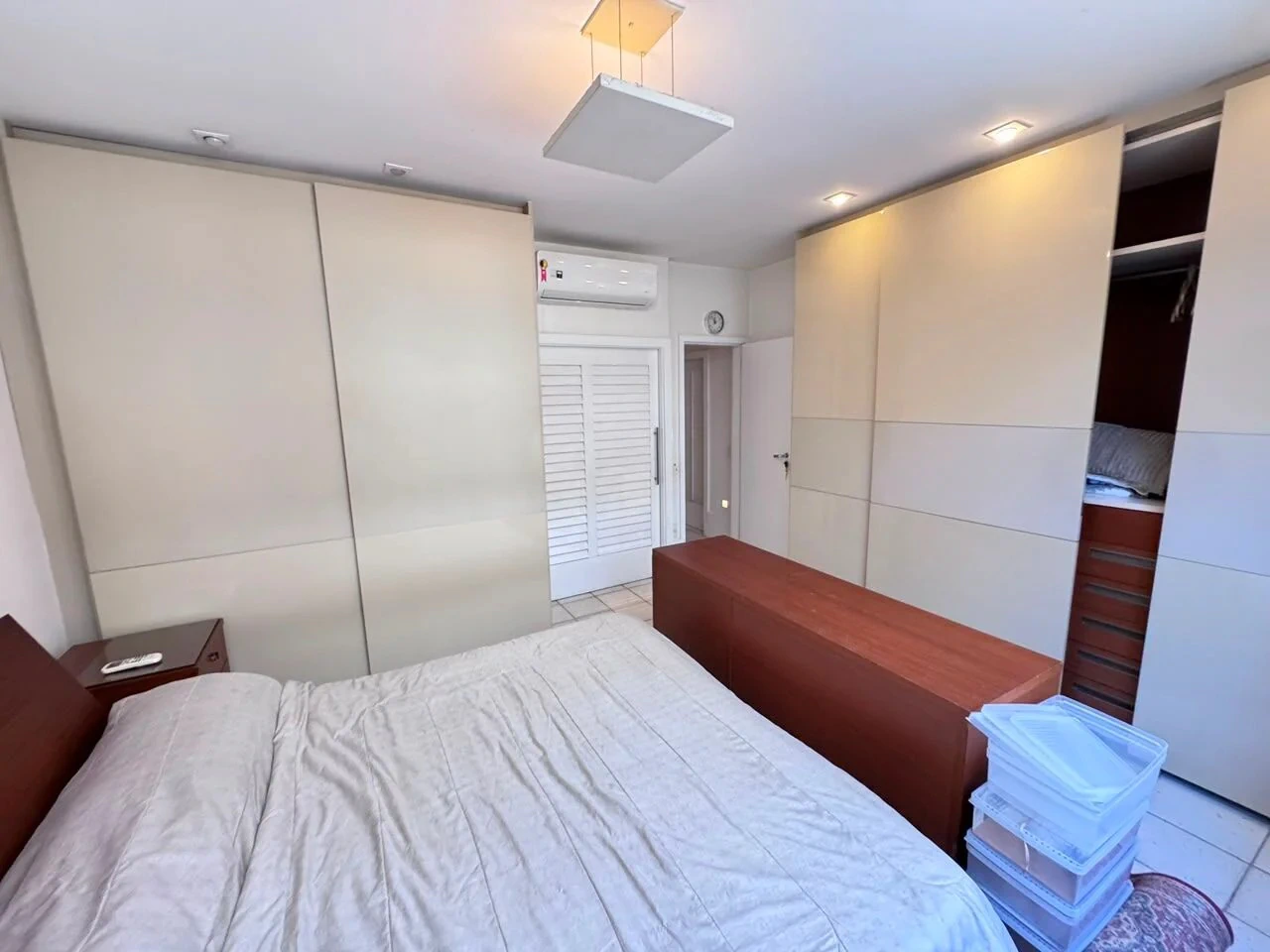 Apartamento amueblado de 4 dormitorios con 3 suites y 200 m² — photo 10