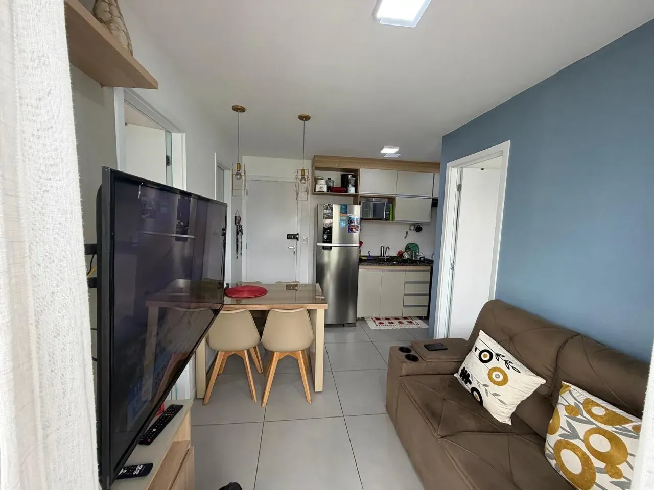 Walk-in closet in a 2-bedroom apartment, 40 m²