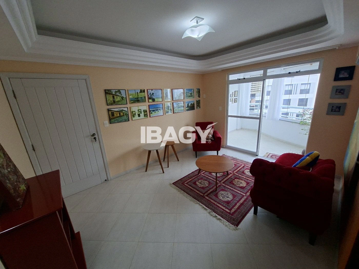 3-bedroom apartment with a bathtub in Florianópolis — photo 6