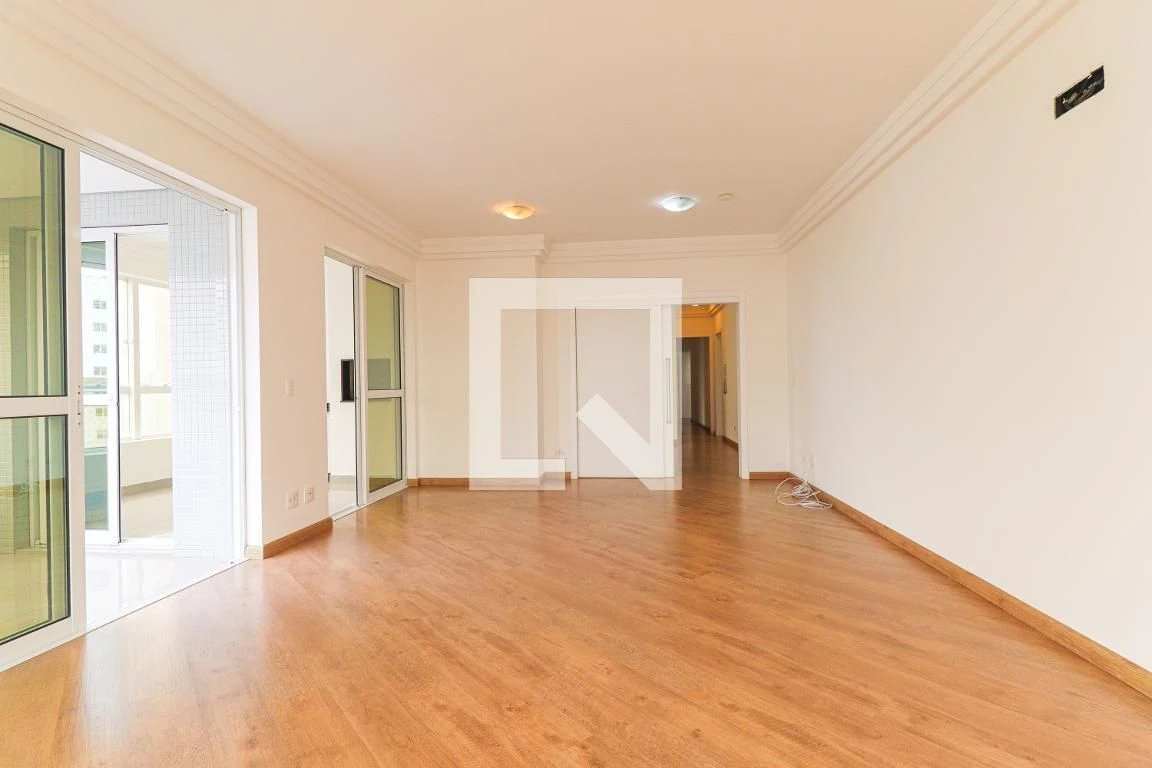 Apartment, 255 m², with a bathtub — photo 24