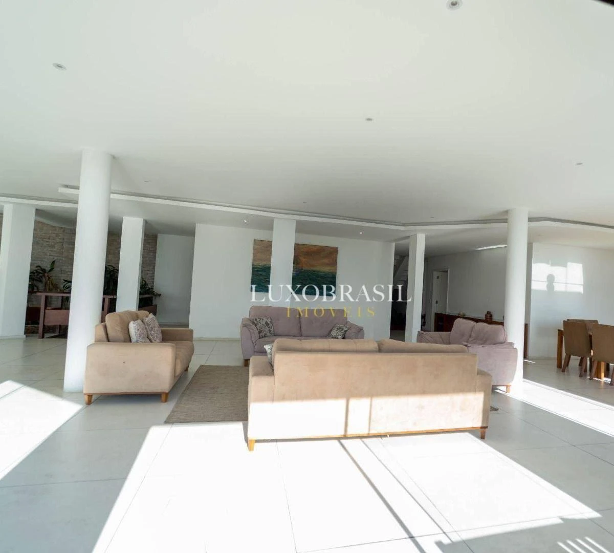 Будинок із 6 люксами та 9 ванними 750 м² — photo 33
