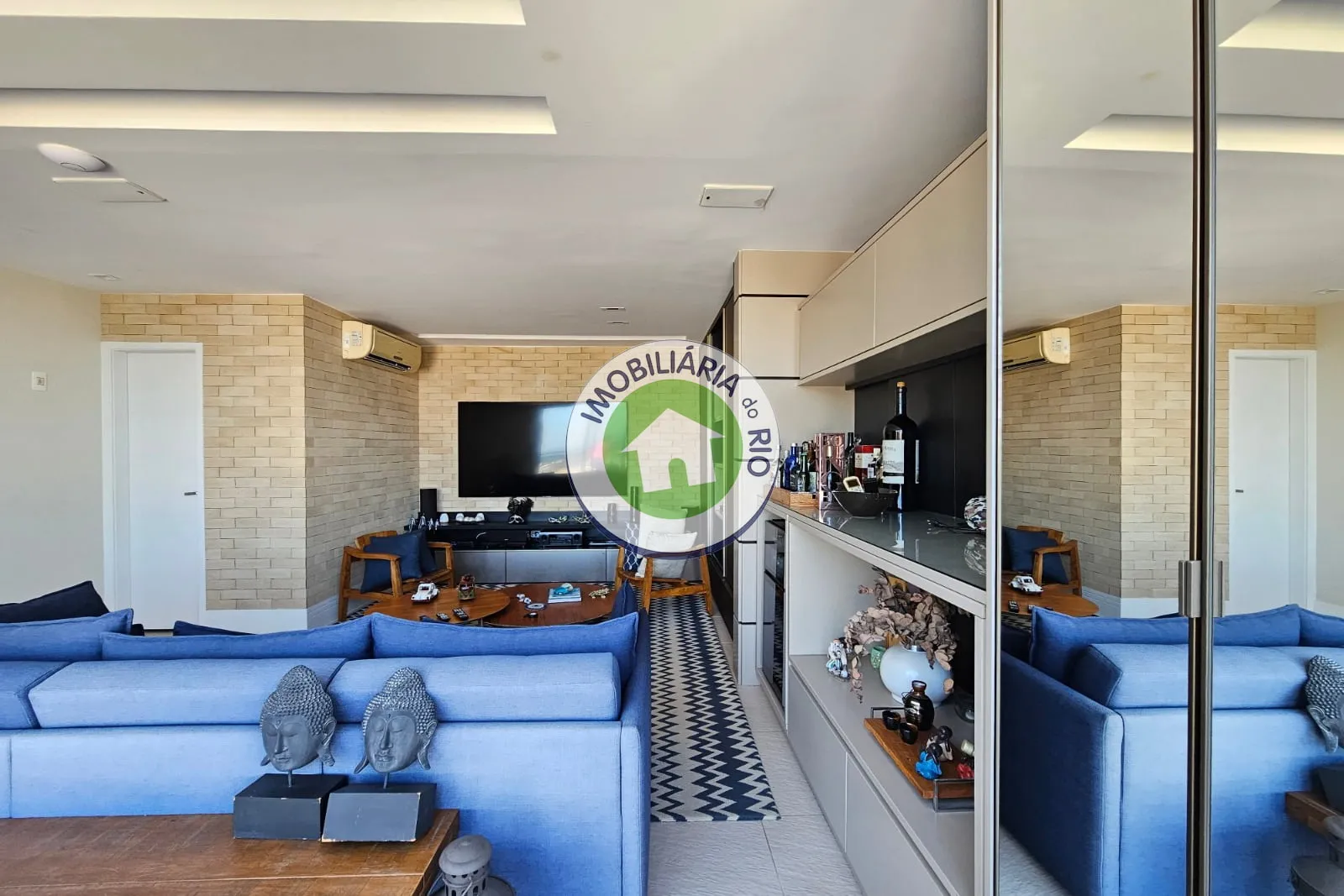 Apartment with 3 bedrooms, 4 bathrooms and a separate kitchen — photo 18