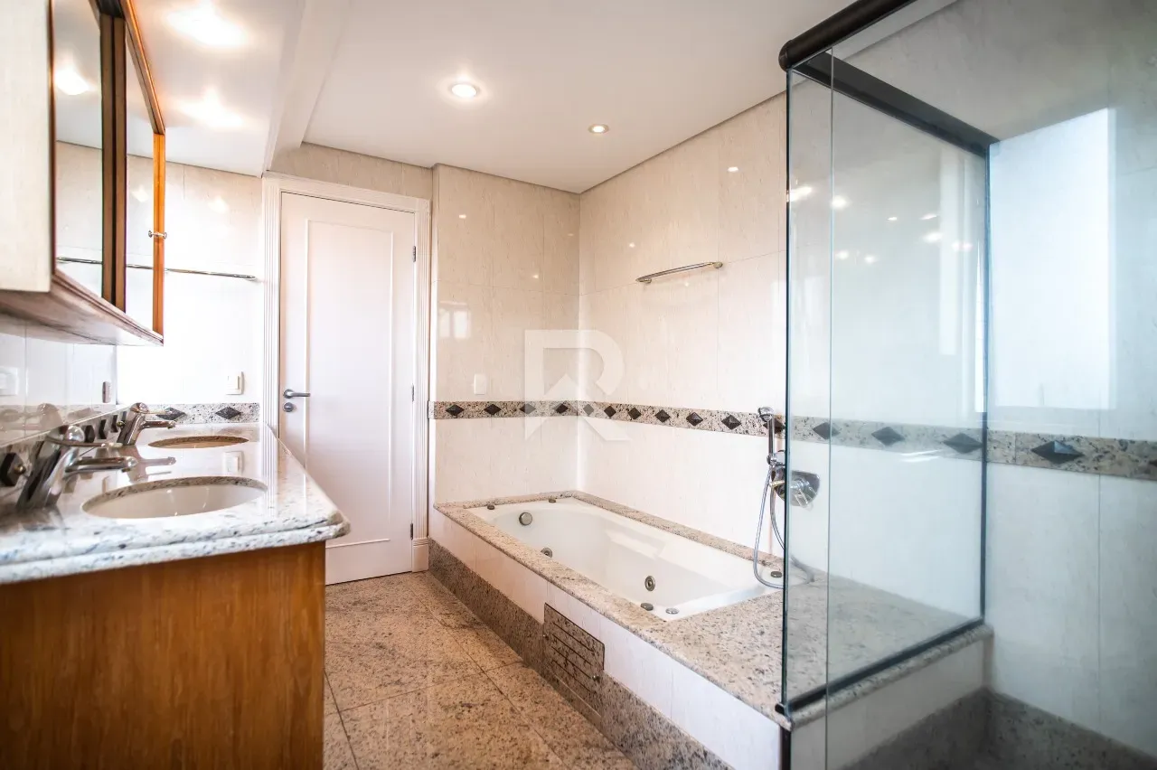 Apartamento de 4 dormitorios, 250 m², 4 baños y 4 plazas — photo 28