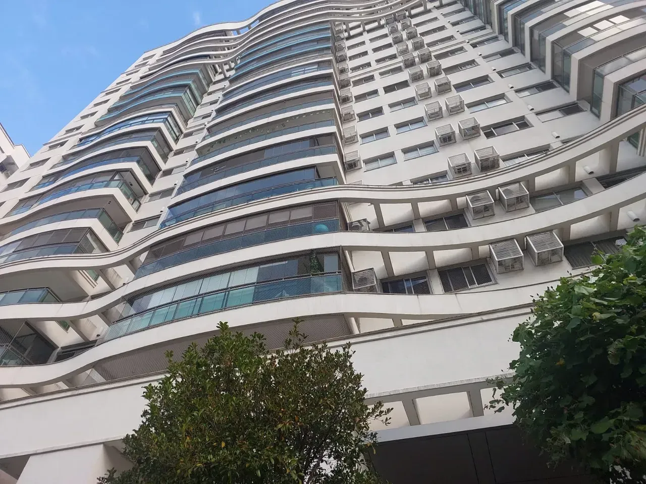 4-bedroom apartment 150 m² with enclosed balcony — photo 16