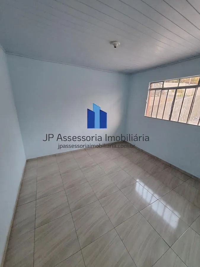 Rental house with 2 bedrooms and a closed kitchen — photo 3