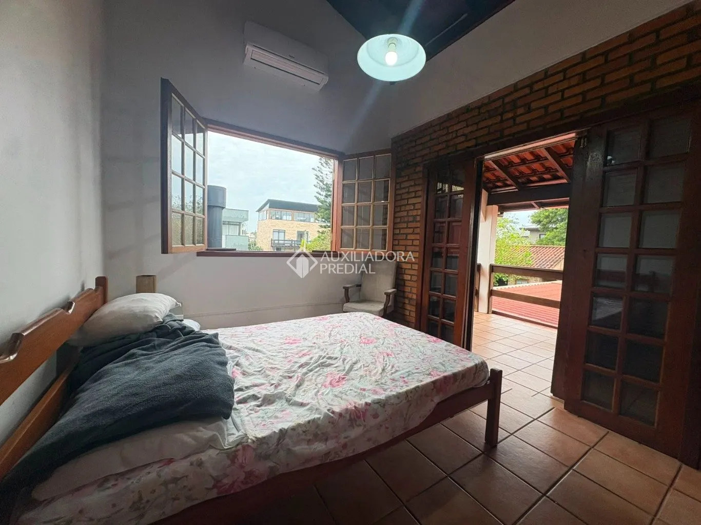 Furnished house with 2 bedrooms and 2 parking spots — photo 19
