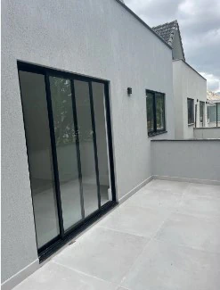 Triplex house with 3 en-suite suites and 5 bathrooms — photo 24