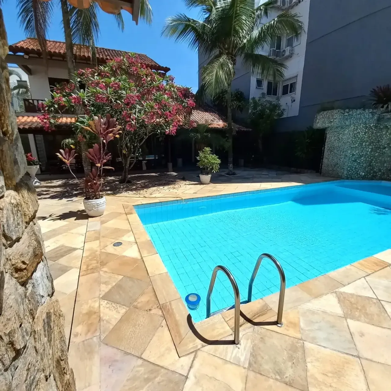 Casa en alquiler con 4 dormitorios y 5 baños — photo 14