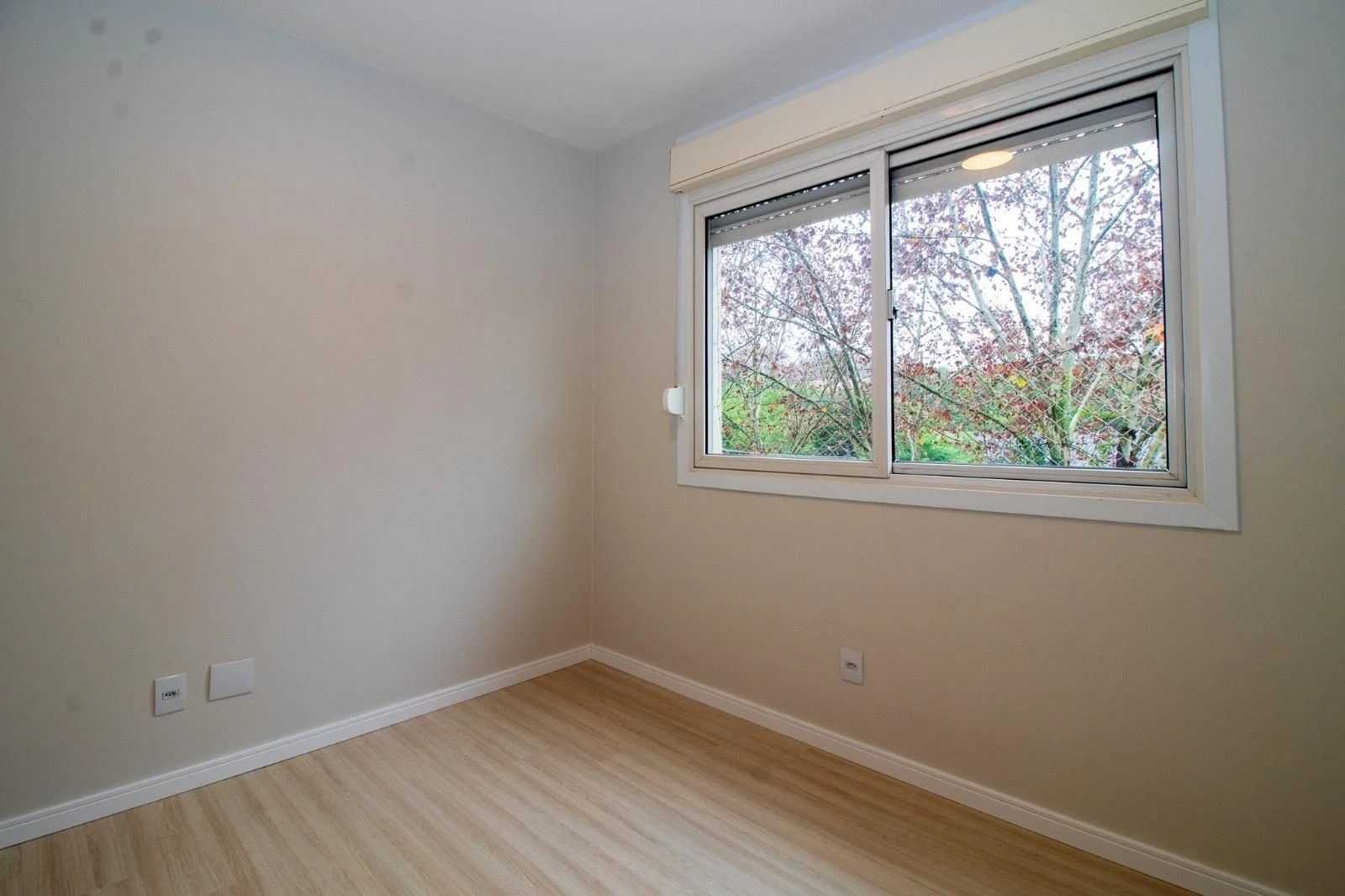 Стиральная машина и 2 спальни: квартира 45 м² — photo 12