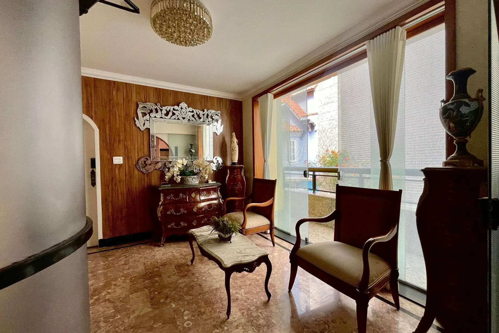 Furnished house with a separate kitchen and balcony — photo 10