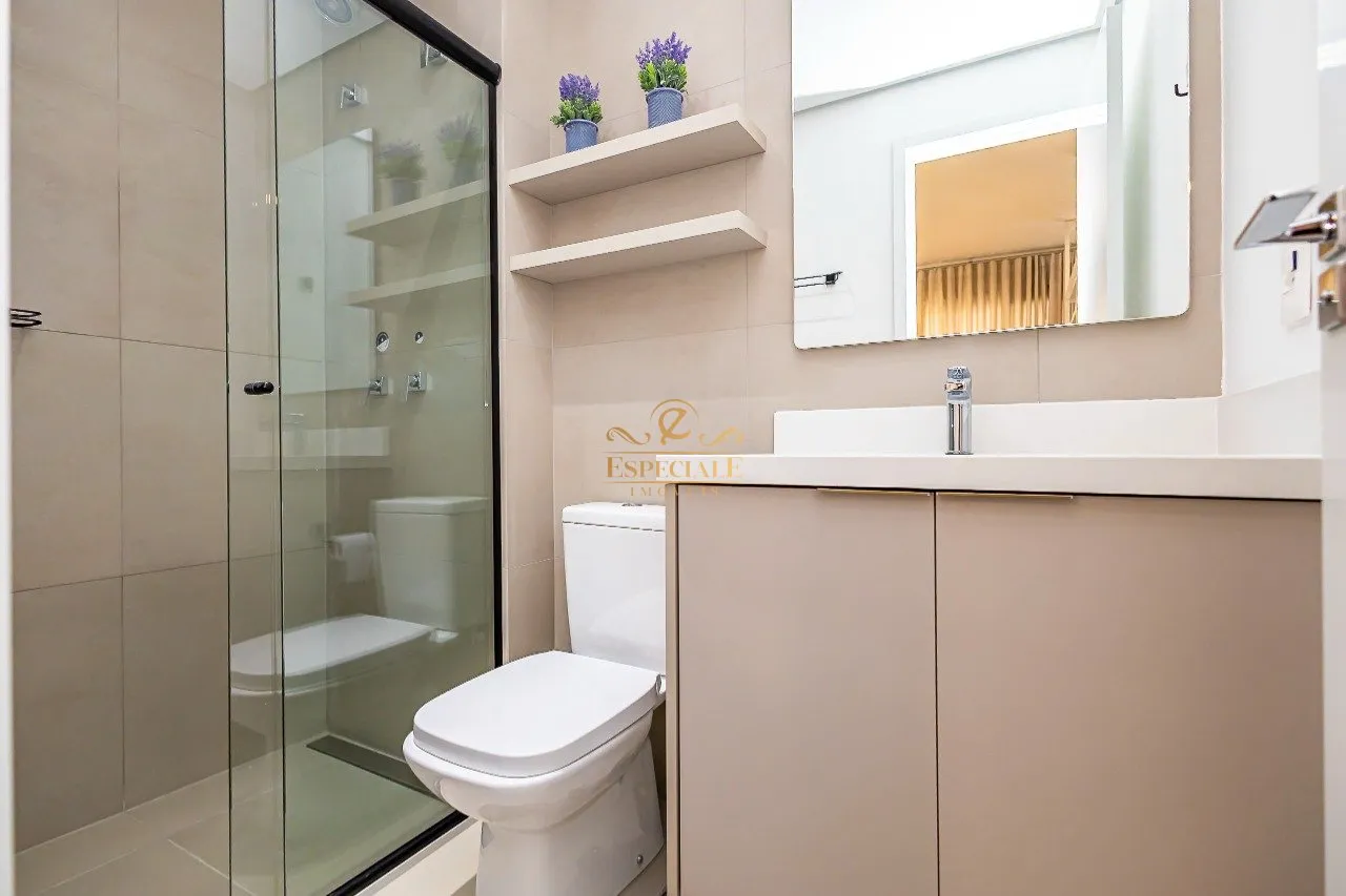 1-bedroom apartment with 35 m² and wood flooring — photo 18