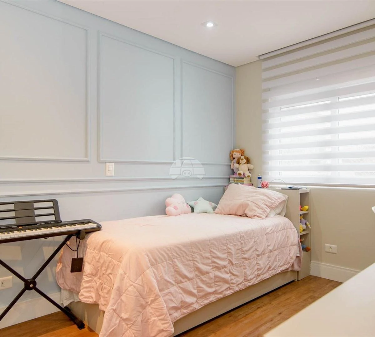 Furnished 3 en-suite apartment with open-plan kitchen — photo 14