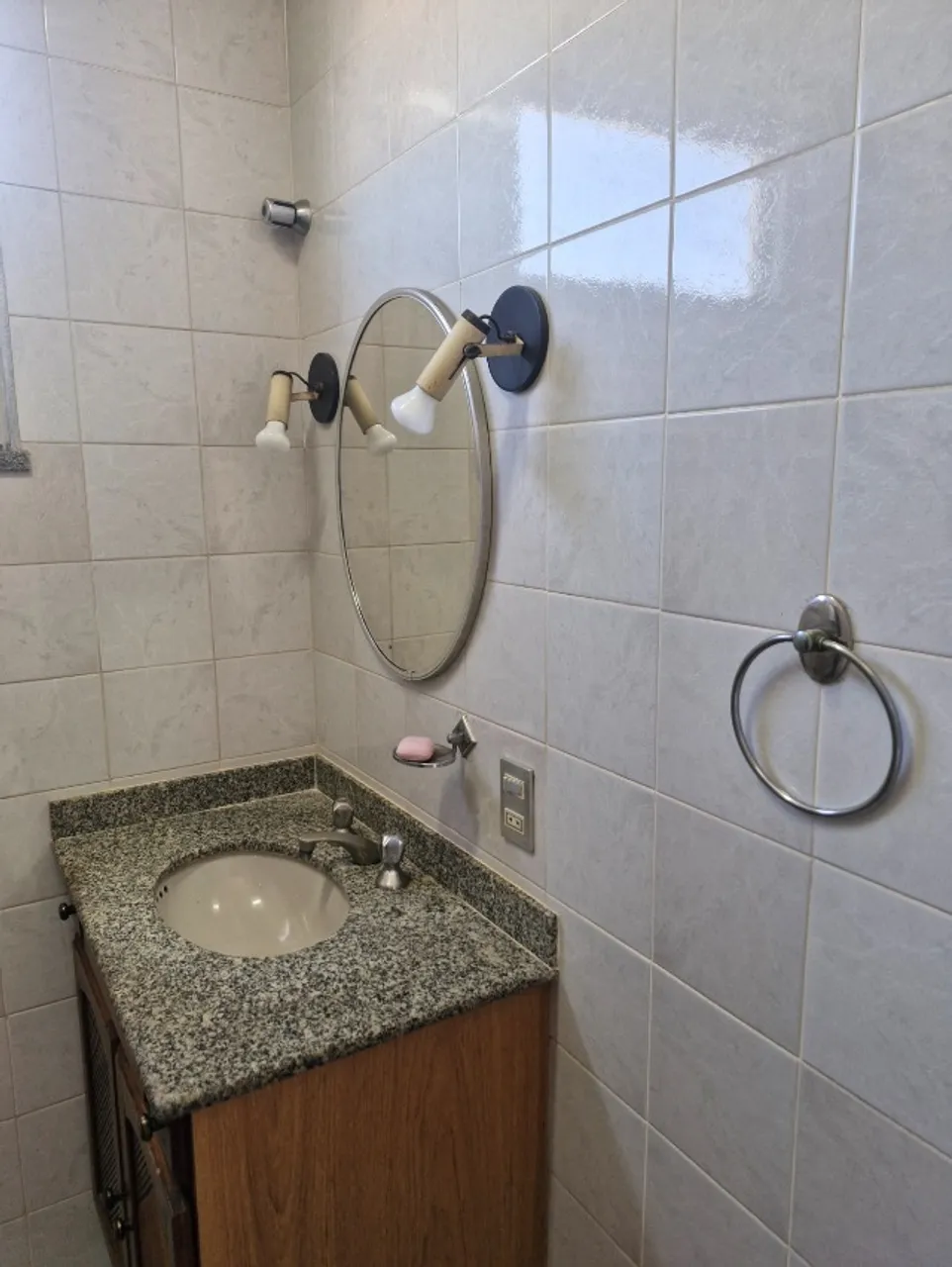 2-bedroom, 2-bath apartment with no parking space — photo 12
