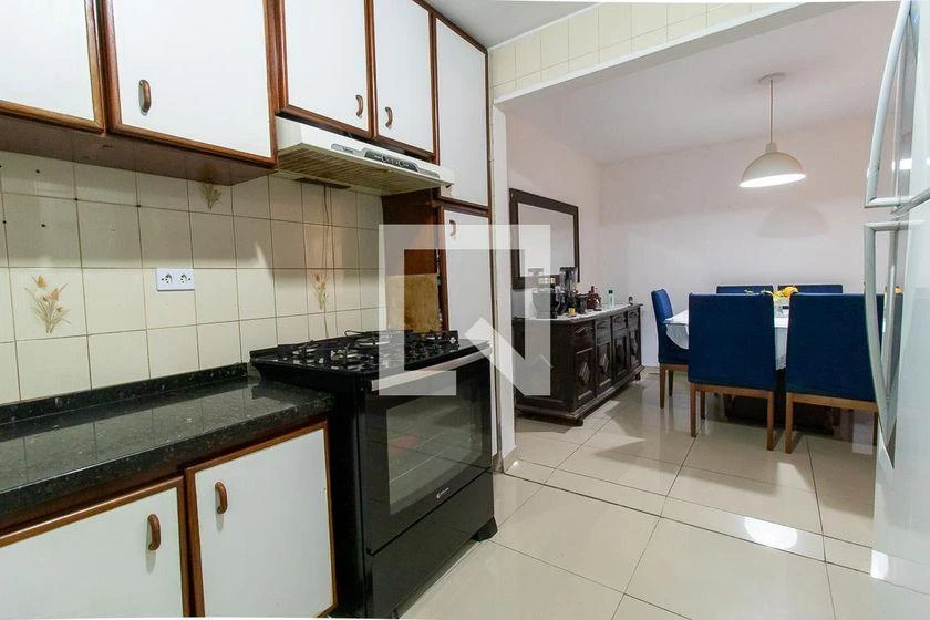 Casa amueblada con 4 dormitorios y 4 baños, 180 m² — photo 22