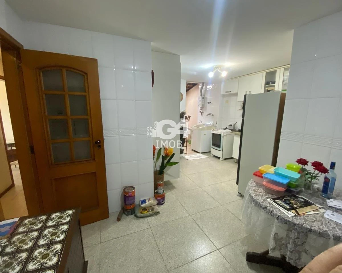 150 m² apartment with 2 bedrooms and 2 bathrooms — photo 2
