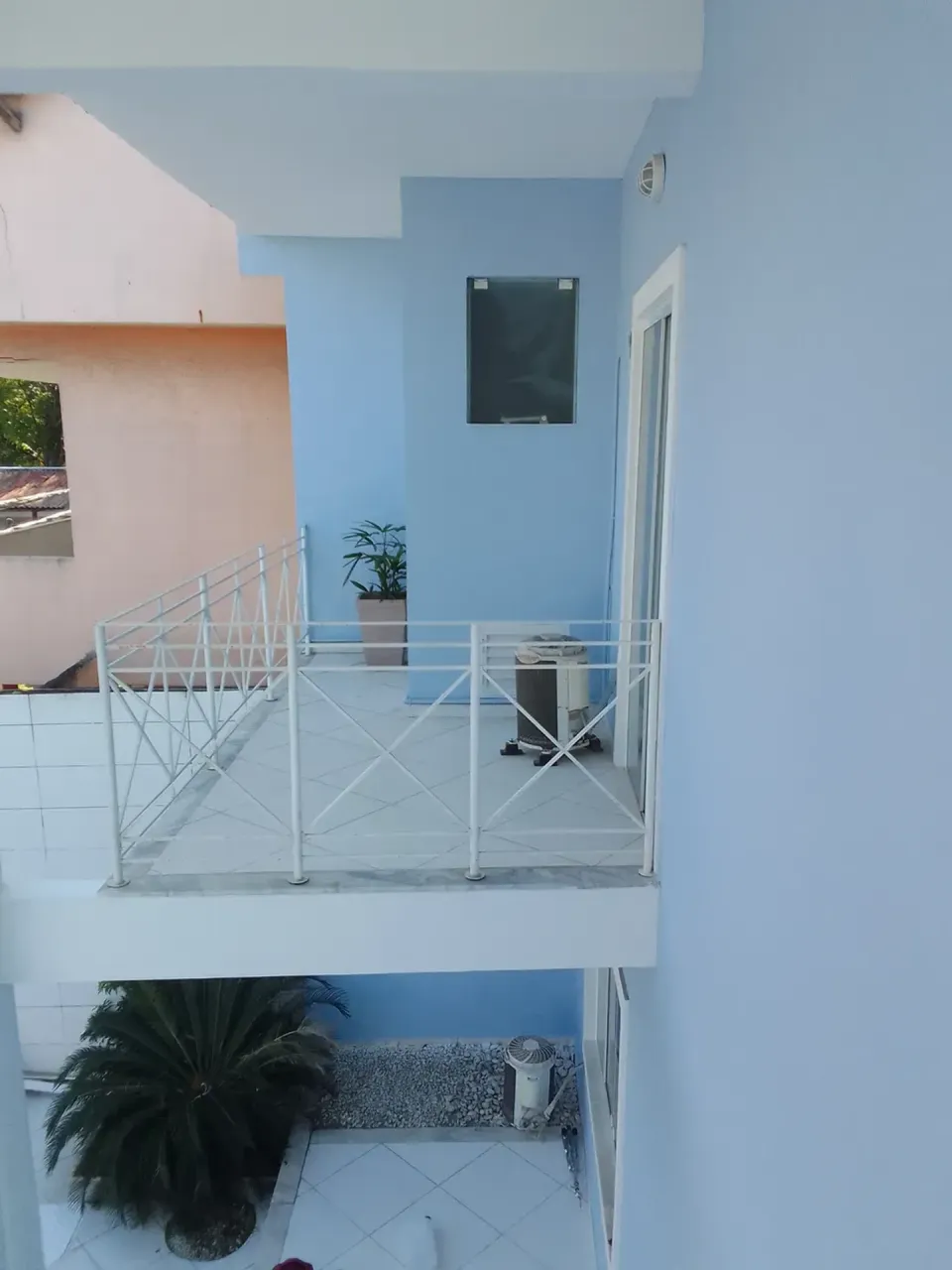 Unfurnished house with 5 bedrooms and 5 bathrooms — photo 12