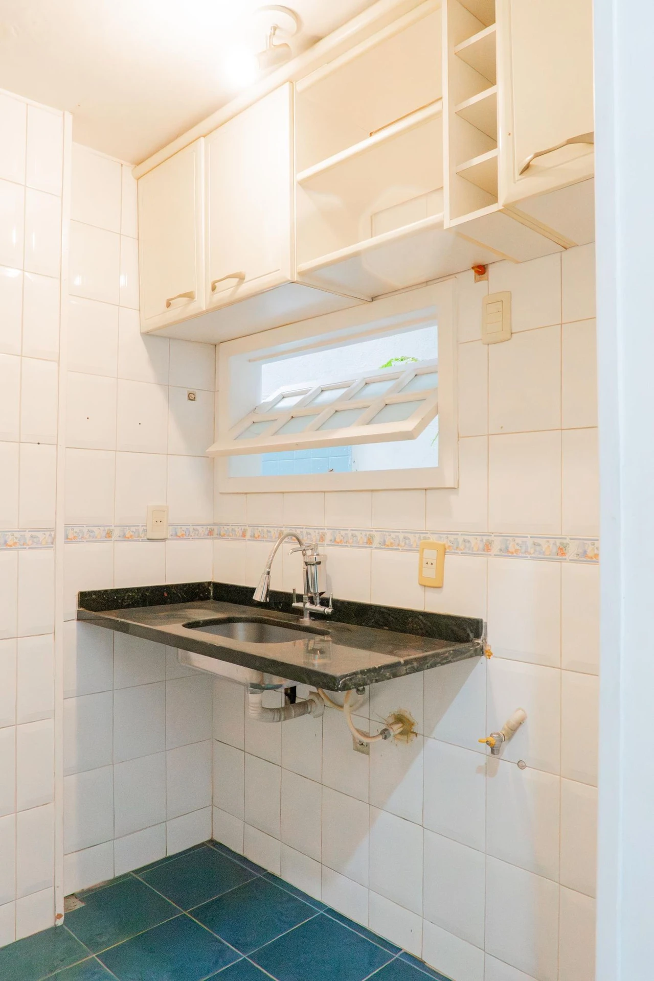 Apartment, 46 m², with wood or laminate floors — photo 17