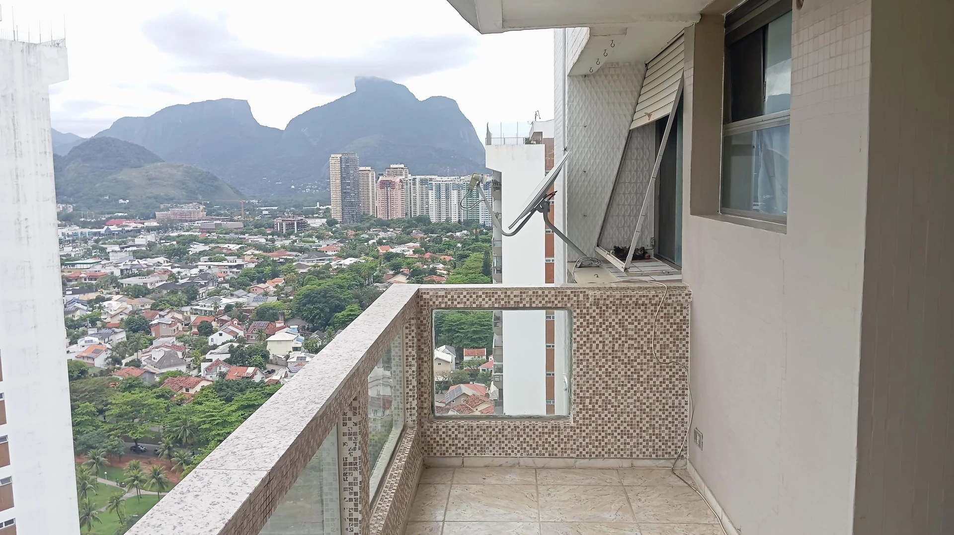 3-bedroom apartment with a jacuzzi in Rio de Janeiro — photo 5