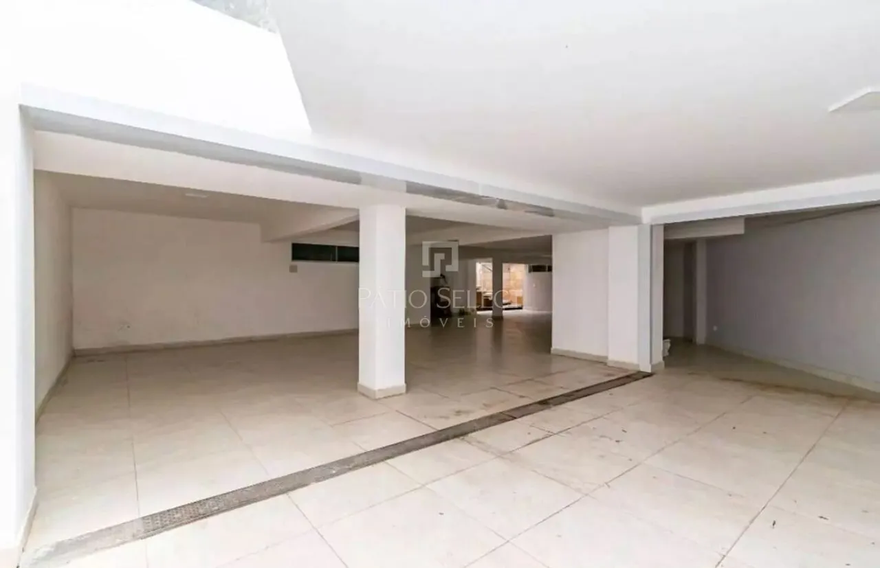 House with 3 en-suite bedrooms and 6 bathrooms — photo 15