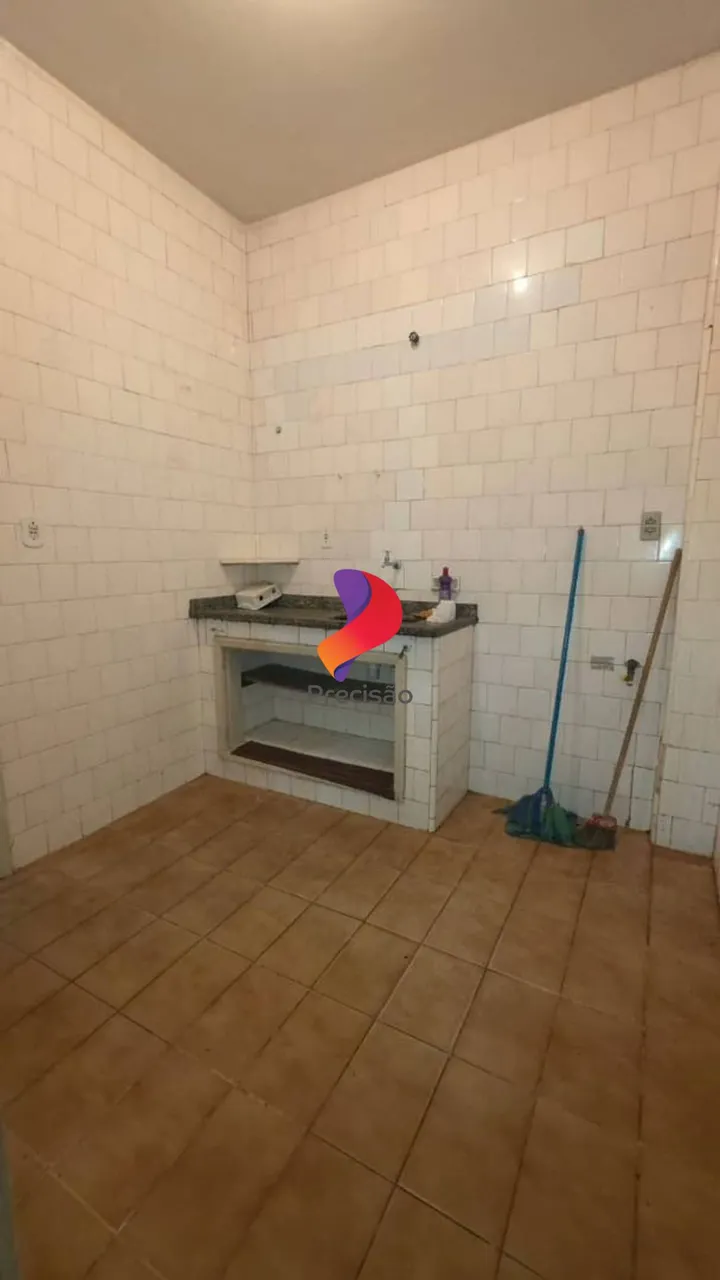 Apartamento de 2 dormitórios de 79 m², cozinha fechada — photo 2