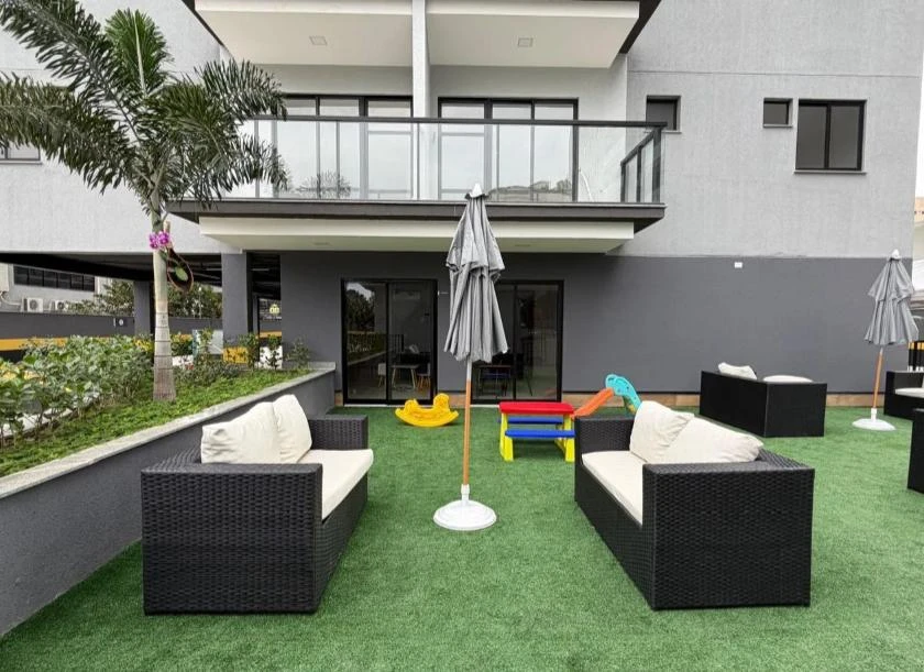 2-bedroom apartment with a balcony — photo 25