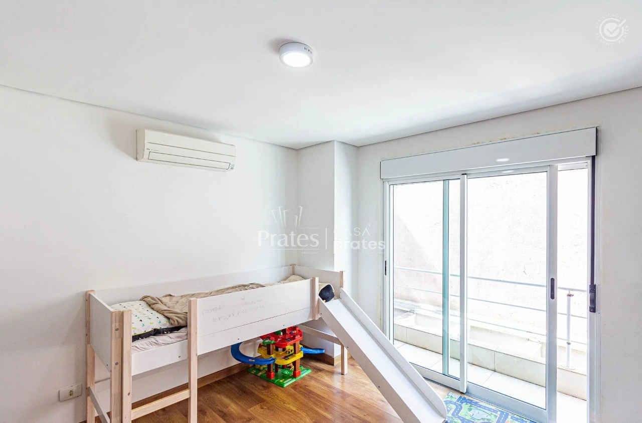 Closed-condo house with 4 bedrooms and 306 m² — photo 12