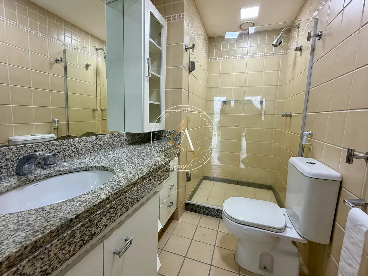 Apartamento mobiliado 140 m² com 4 quartos e 4 banheiros — photo 4